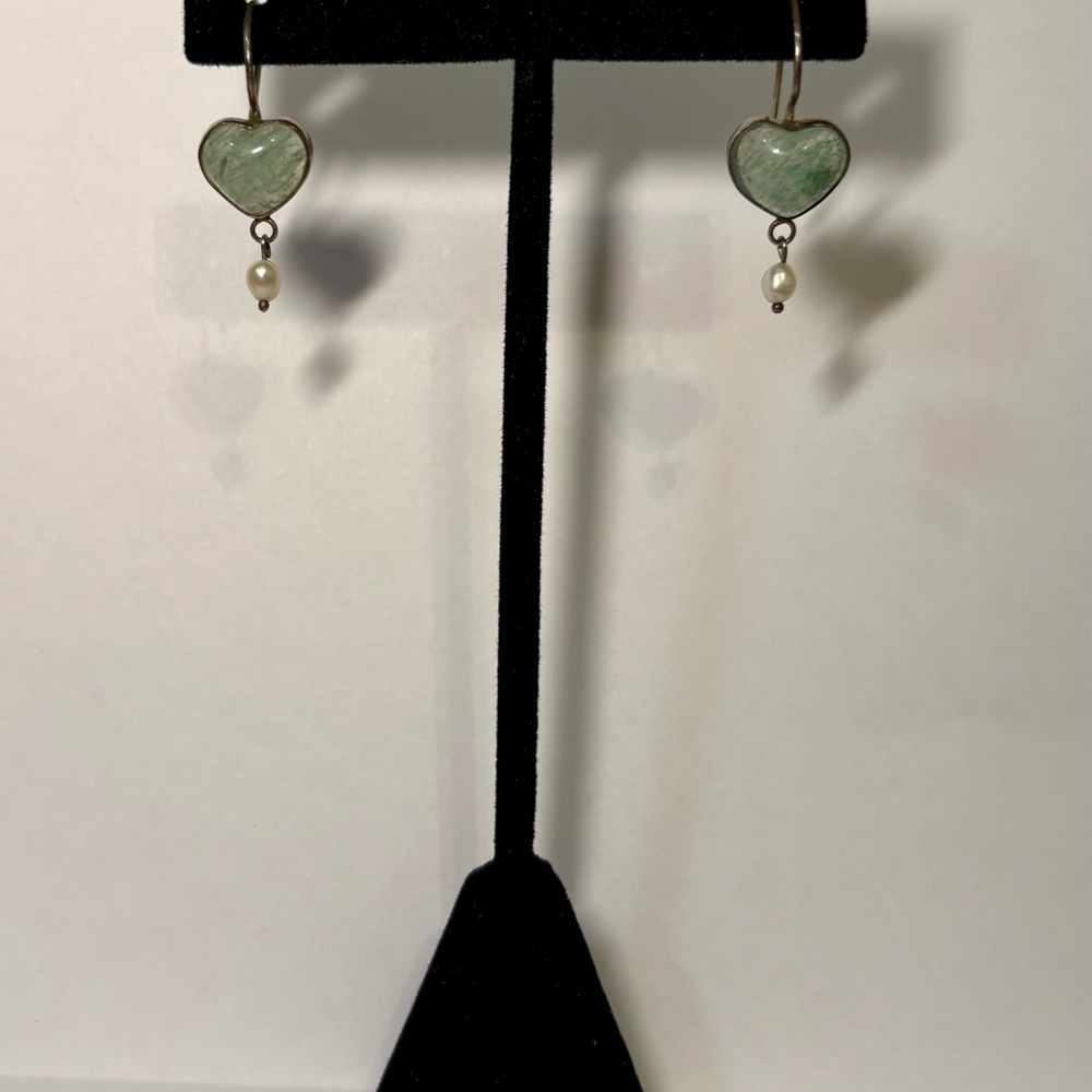 Vintage Green Heart Drop Earrings with Pearl Accent – Romantic Dangle Earrings